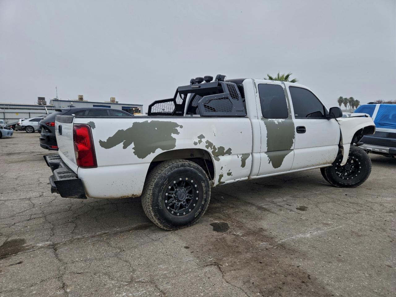 2003 CHEVROLET SILVERADO C1500 photo 3