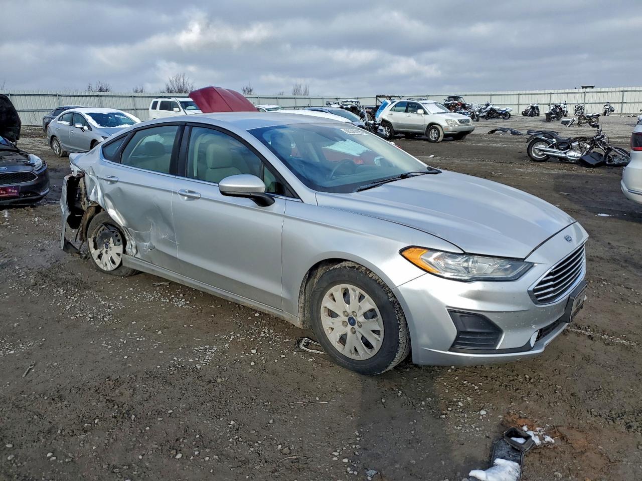 2019 FORD FUSION S photo 4