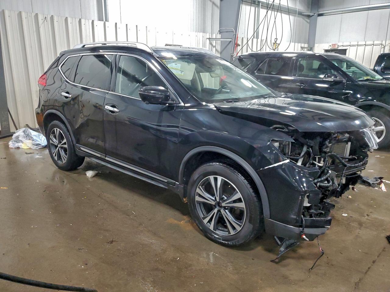 2017 NISSAN ROGUE SL photo 4