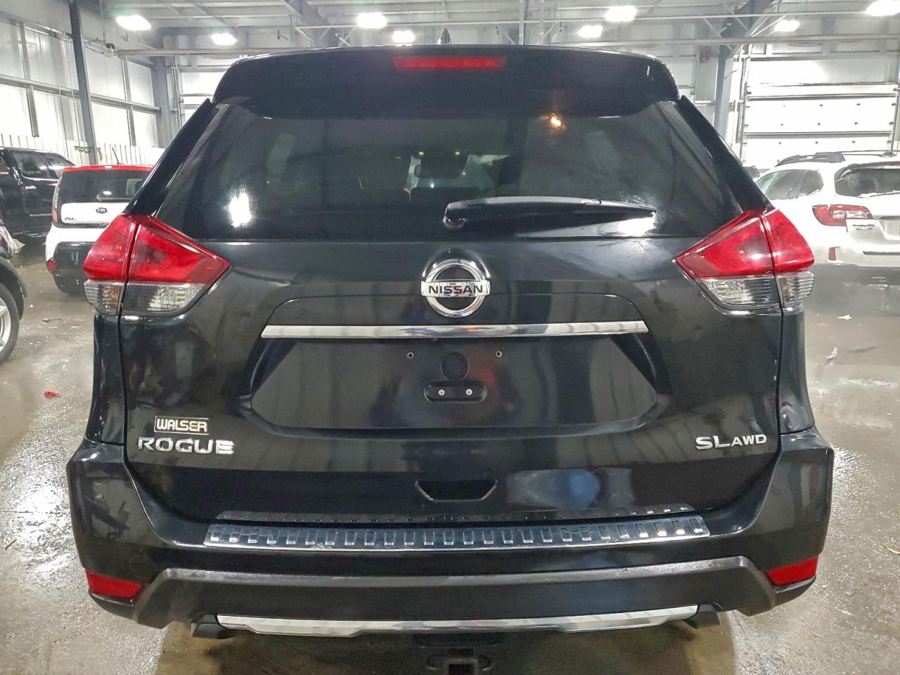 2017 NISSAN ROGUE SL photo 6