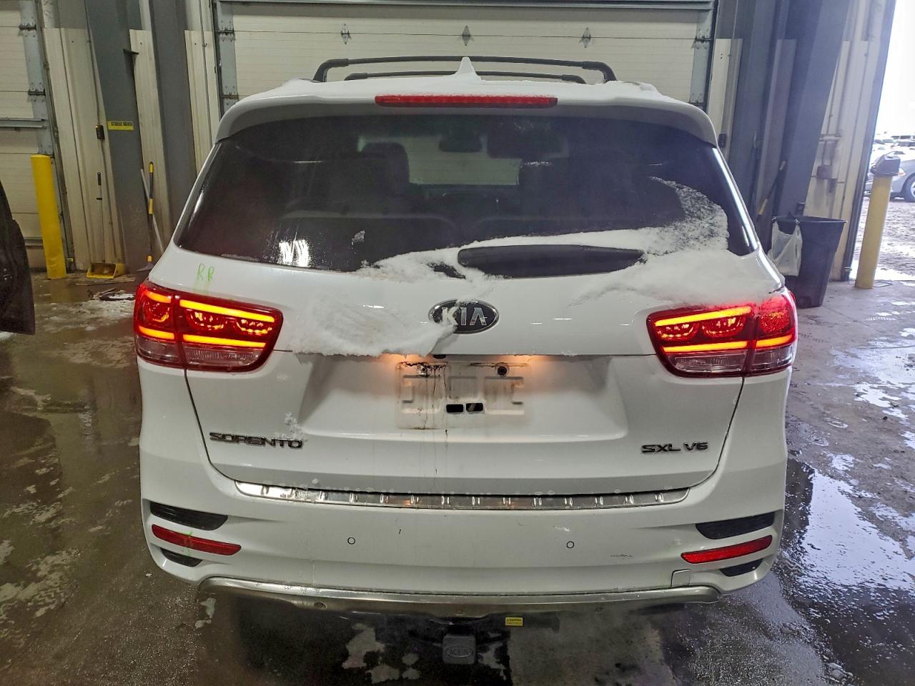 2017 KIA SORENTO SX photo 11
