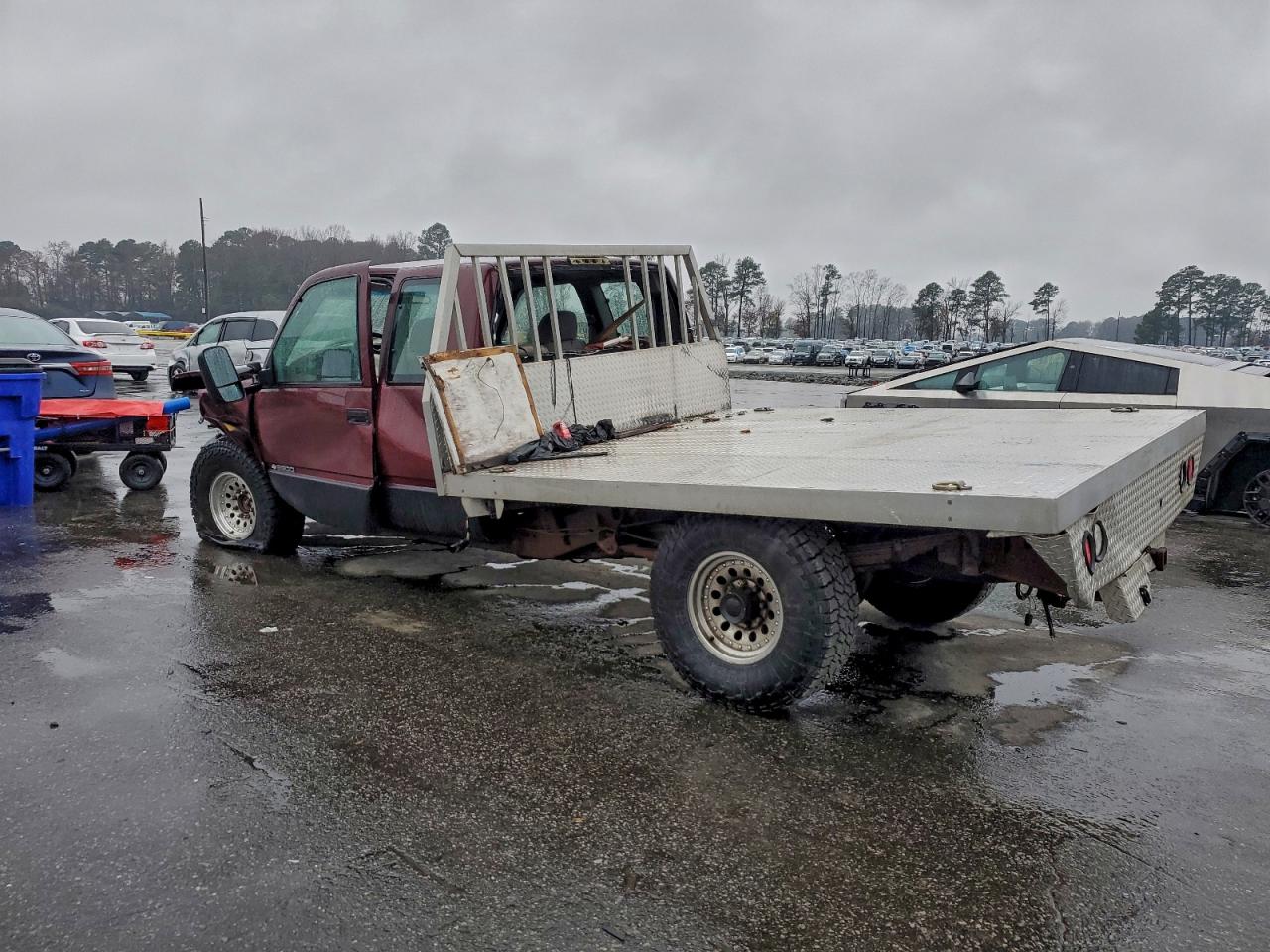 1998 CHEVROLET GMT-400 K2500 photo 2