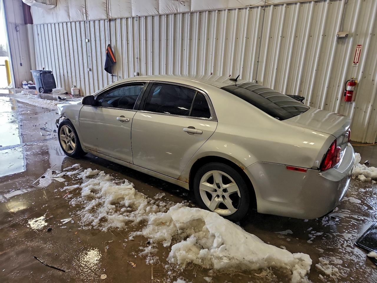 2011 CHEVROLET MALIBU LS photo 2