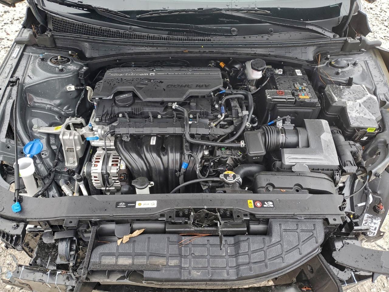 2025 HYUNDAI ELANTRA SEL SPORT photo 11