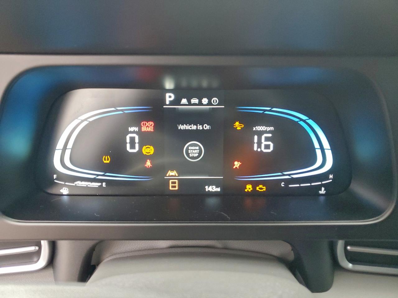 2025 HYUNDAI ELANTRA SEL SPORT photo 9