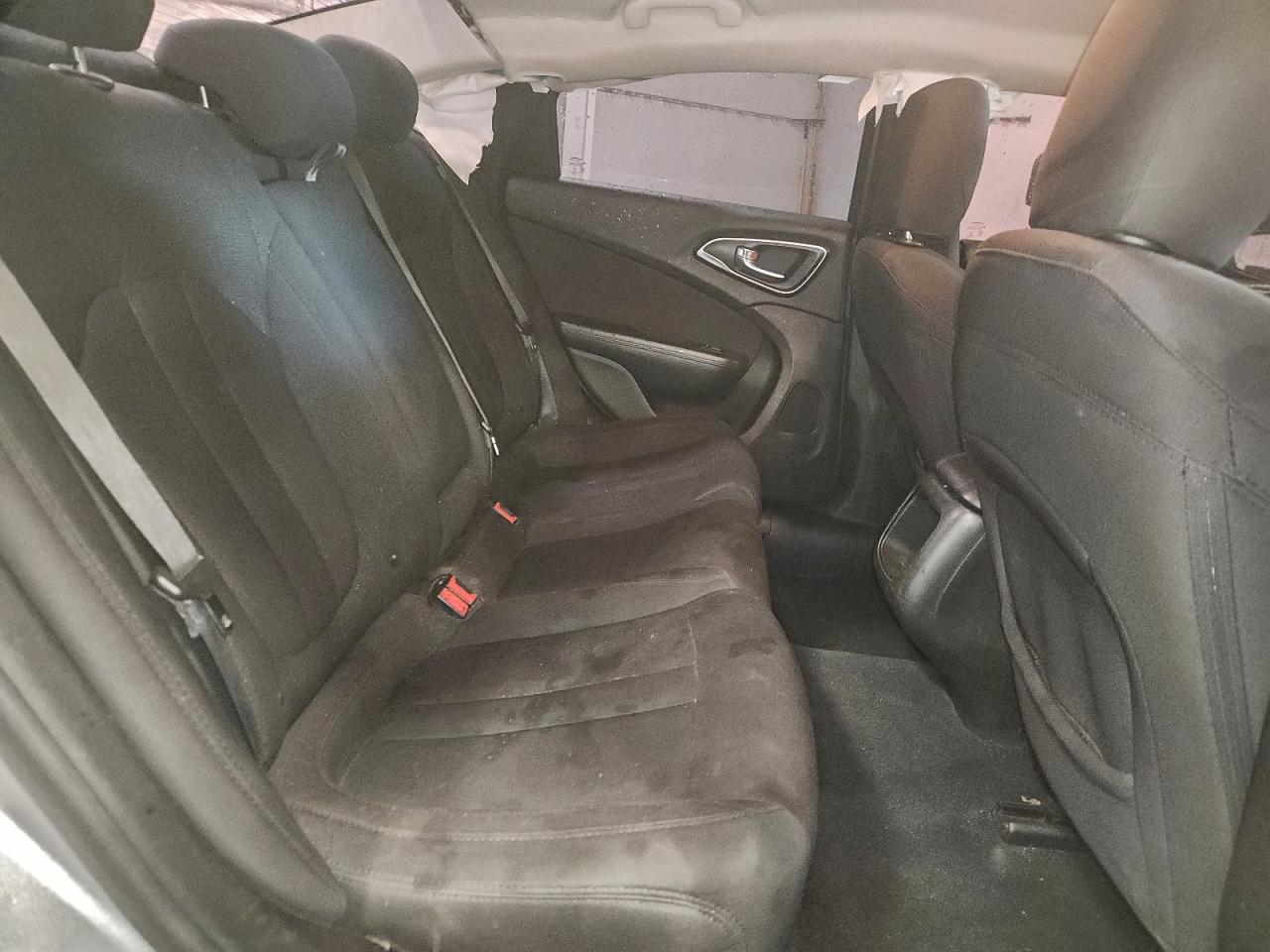 2015 CHRYSLER 200 LIMITED photo 19