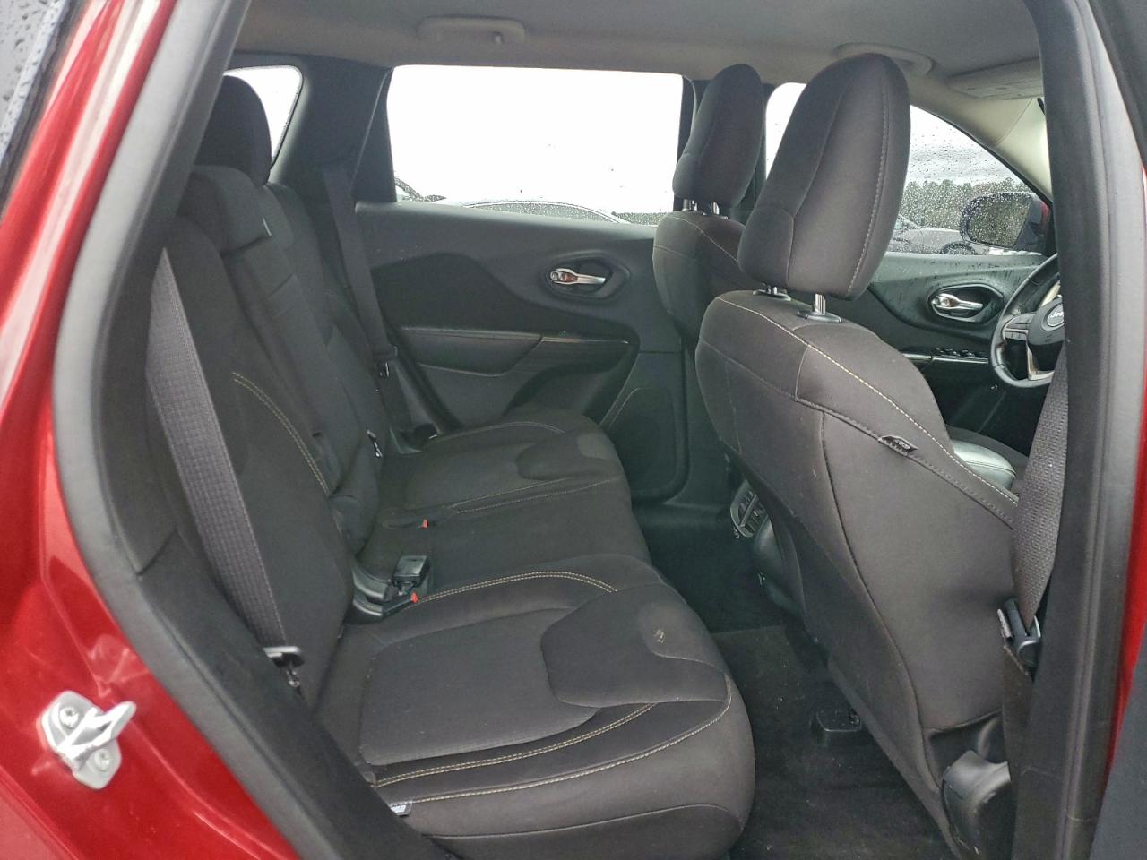 2015 JEEP CHEROKEE LATITUDE photo 31