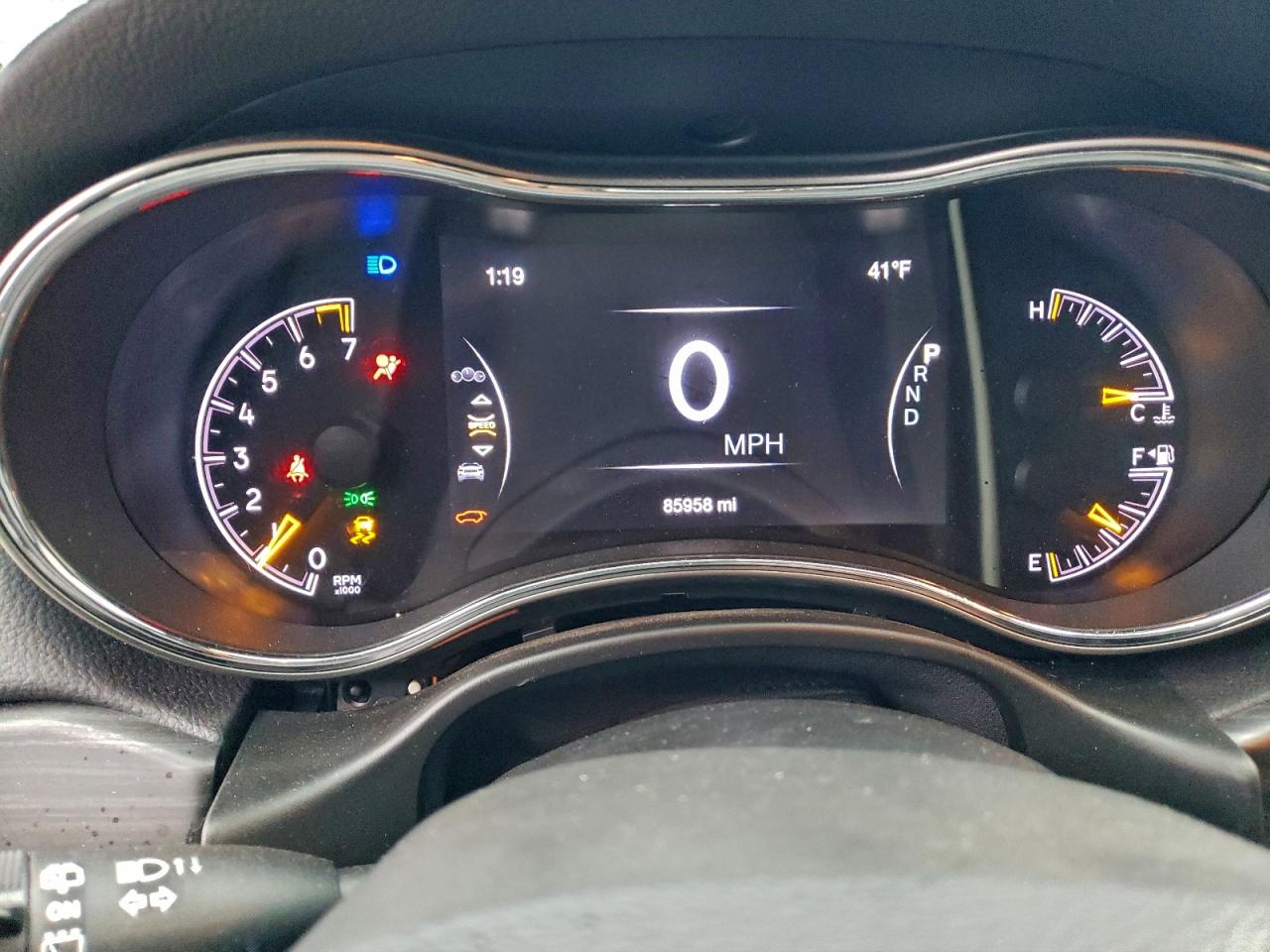 2019 JEEP GRAND CHEROKEE LAREDO photo 9