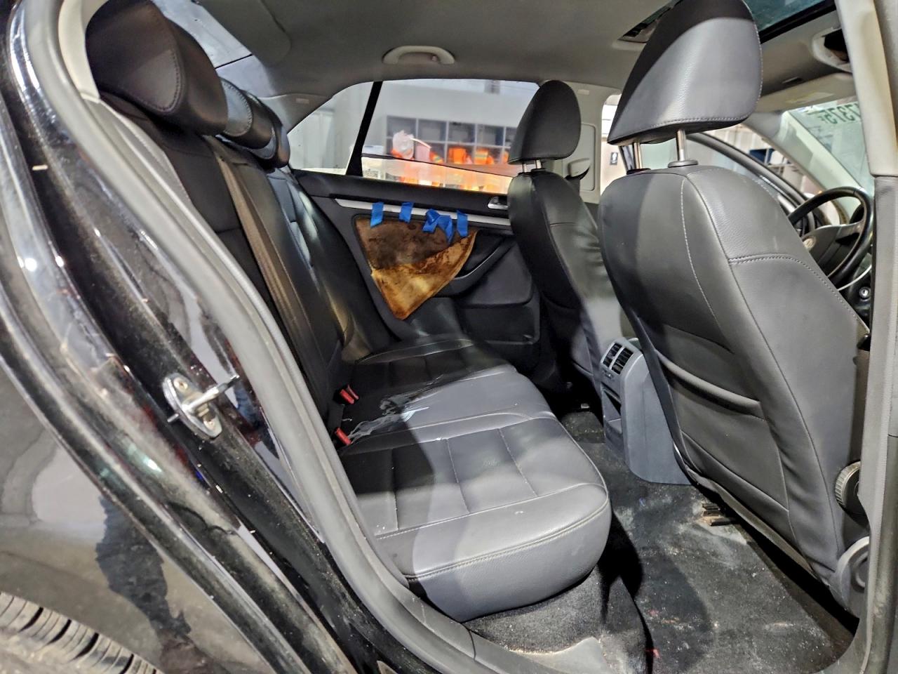 2009 VOLKSWAGEN JETTA SE photo 19
