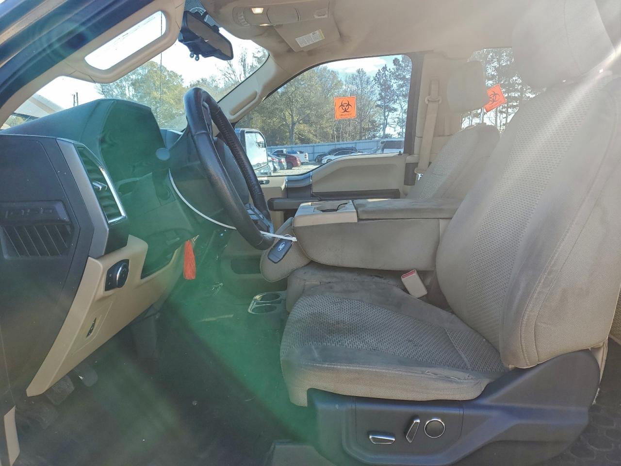 2015 FORD F150 photo 13