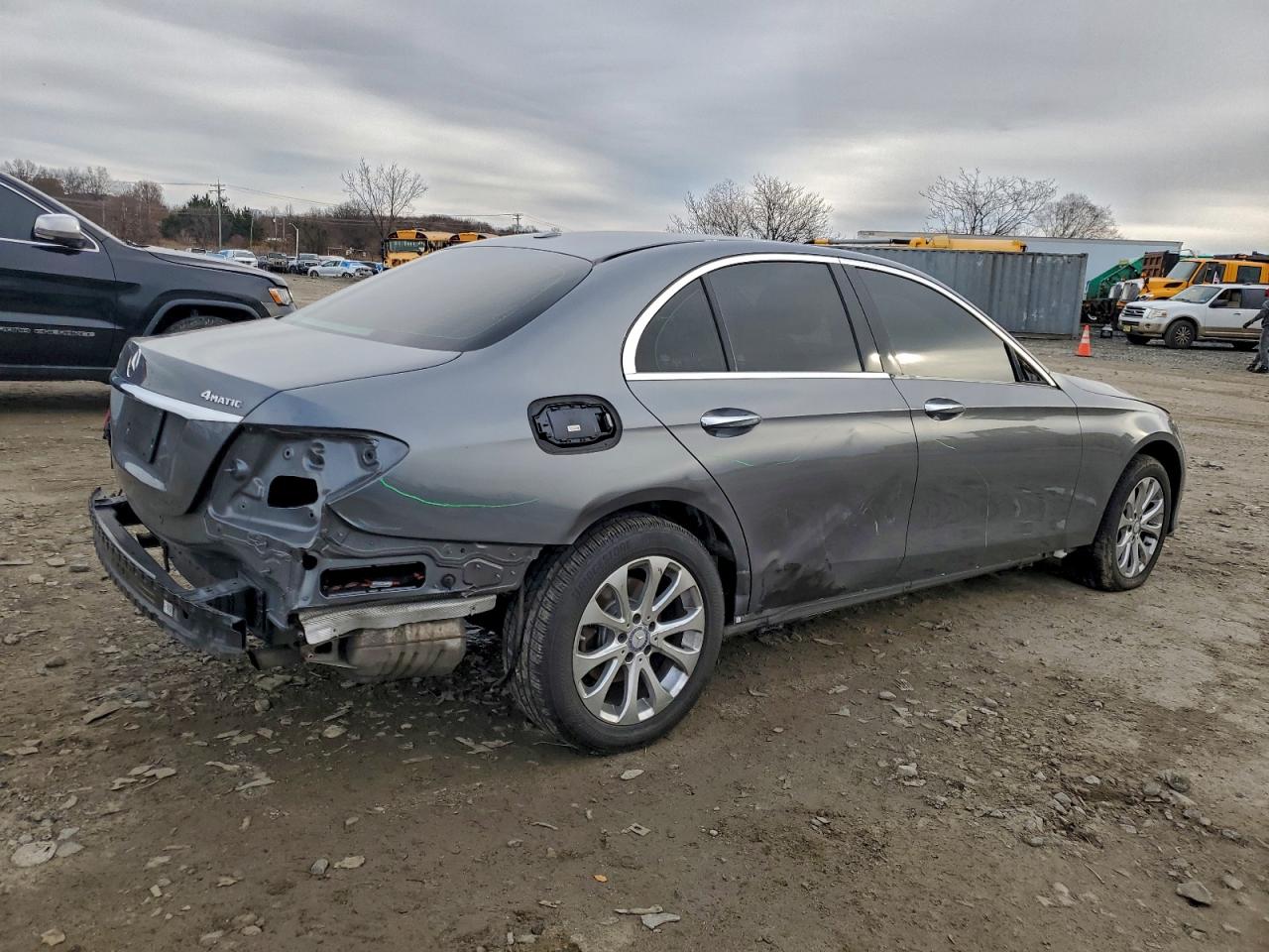 2017 MERCEDES-BENZ E 300 4MATIC photo 9
