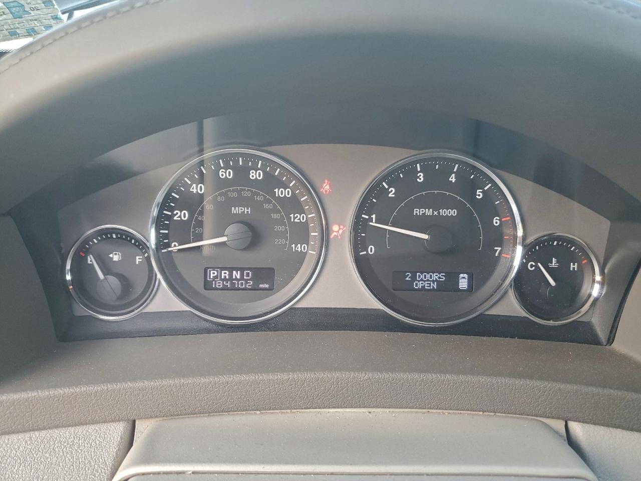 2009 JEEP GRAND CHEROKEE photo 25