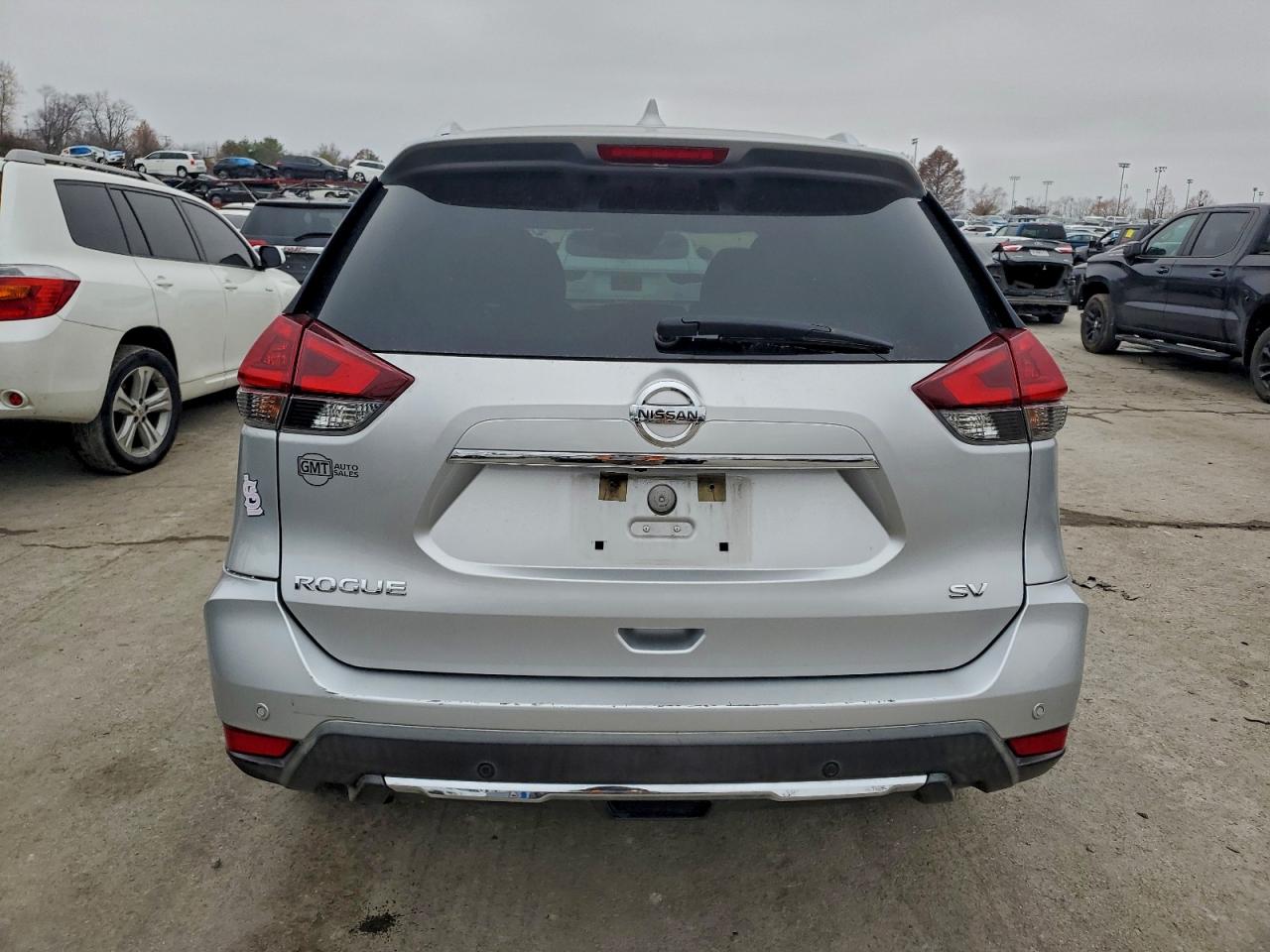 2019 NISSAN ROGUE S photo 11