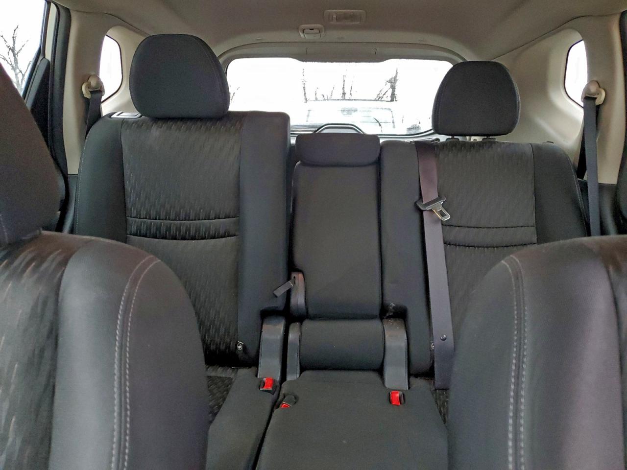 2019 NISSAN ROGUE S photo 19