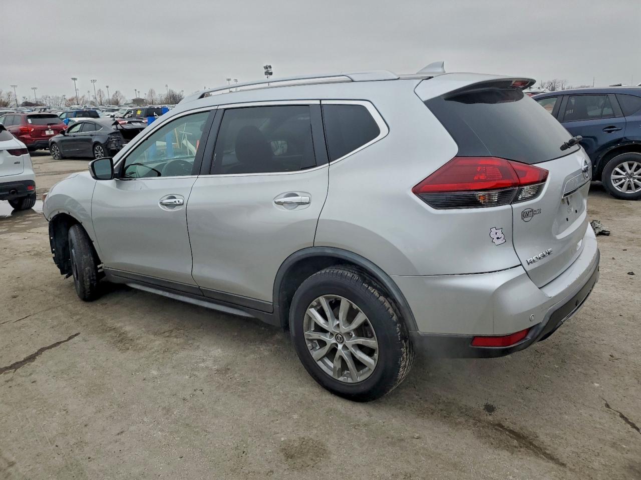 2019 NISSAN ROGUE S photo 3