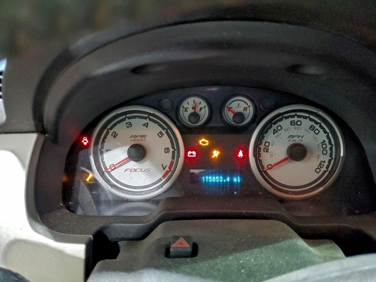 2008 FORD FOCUS SE photo 17