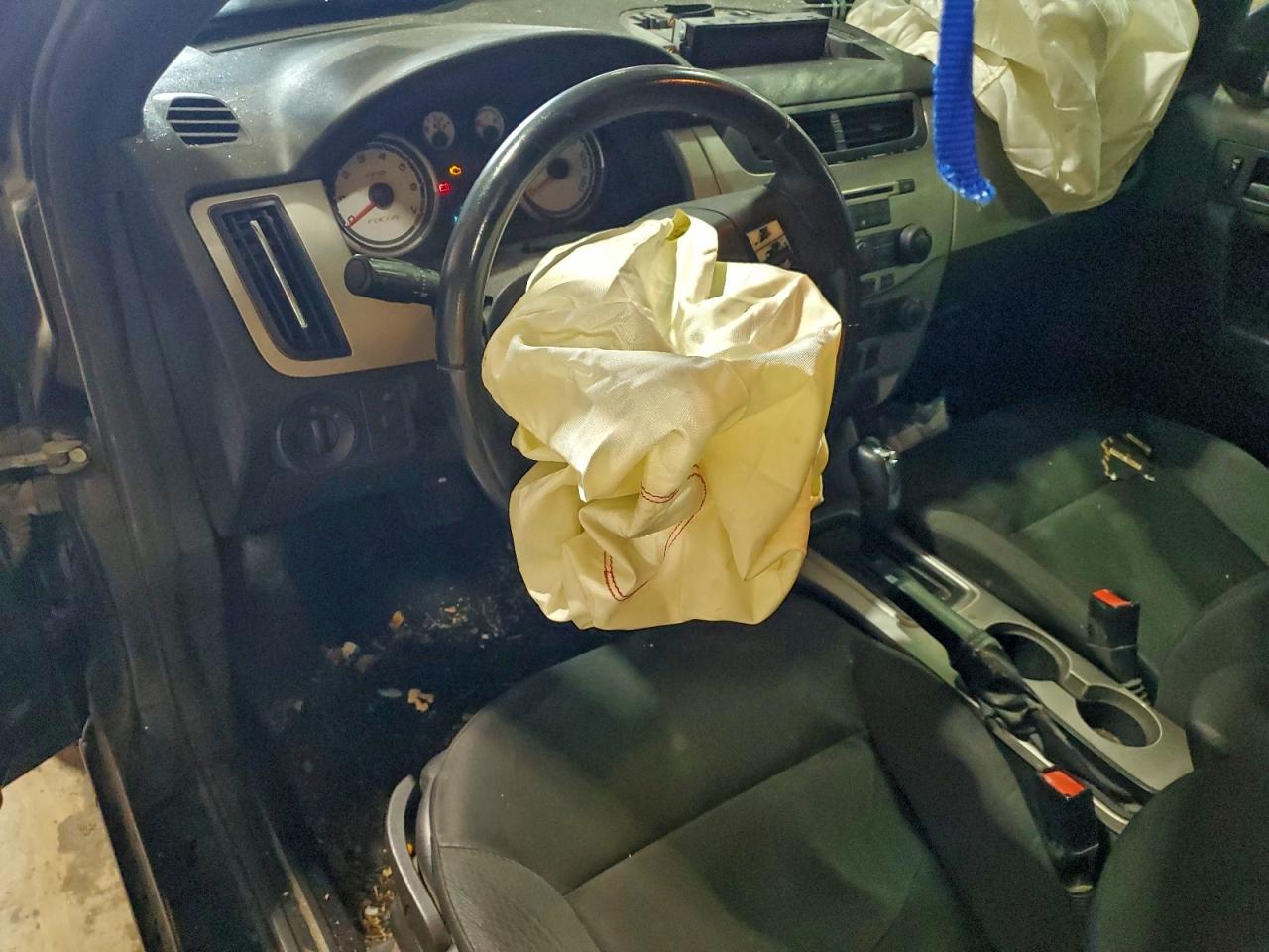 2008 FORD FOCUS SE photo 15