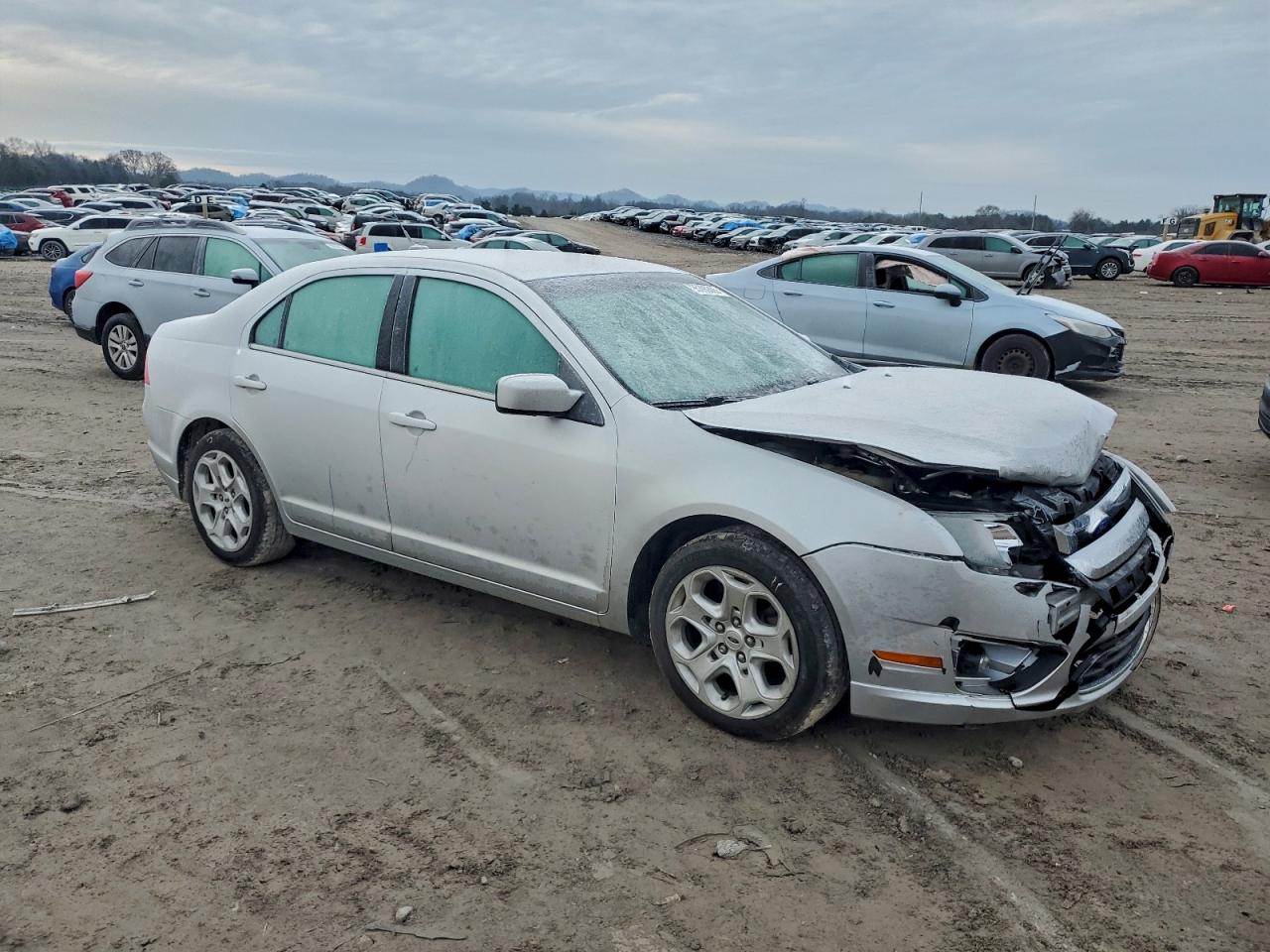 2011 FORD FUSION SE photo 4