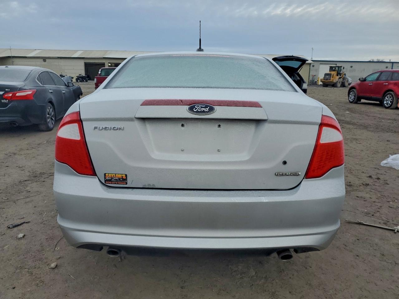 2011 FORD FUSION SE photo 6