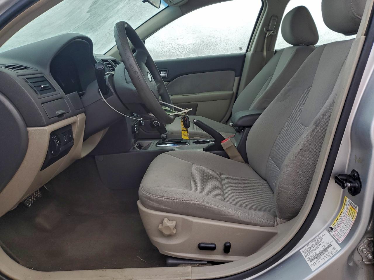 2011 FORD FUSION SE photo 7