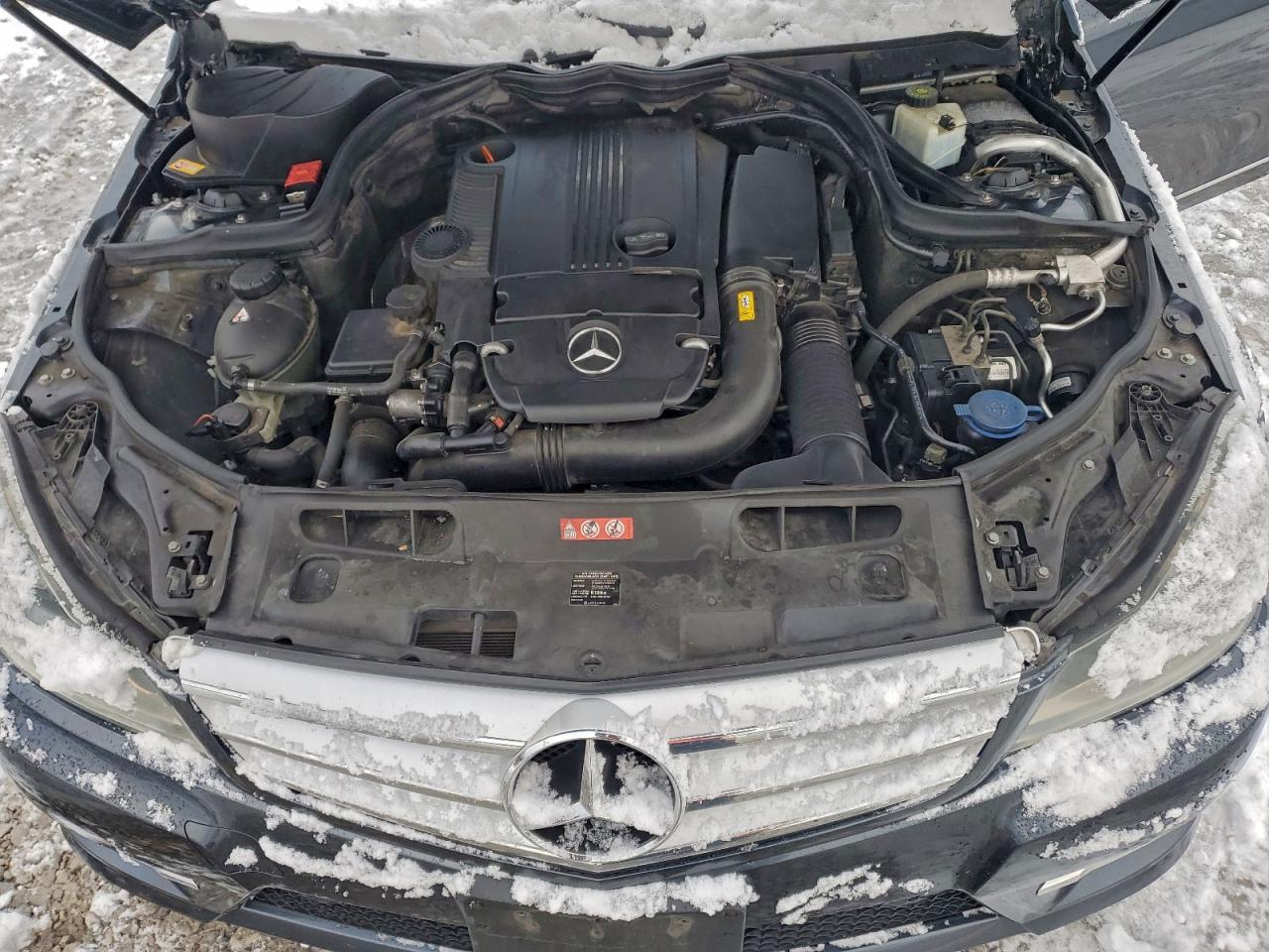 2013 MERCEDES-BENZ C 250 photo 21