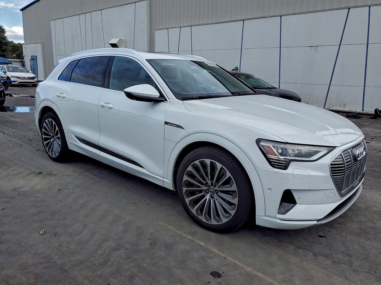 2019 AUDI E-TRON PRESTIGE photo 7
