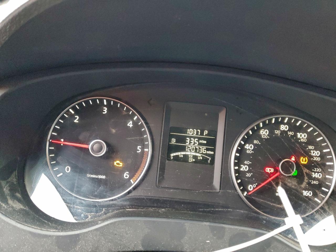 2014 VOLKSWAGEN JETTA TDI photo 17