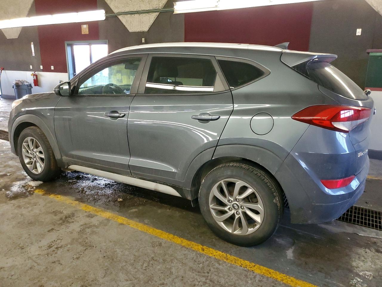 2018 HYUNDAI TUCSON SEL photo 2