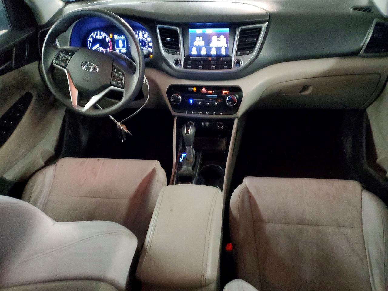 2018 HYUNDAI TUCSON SEL photo 8