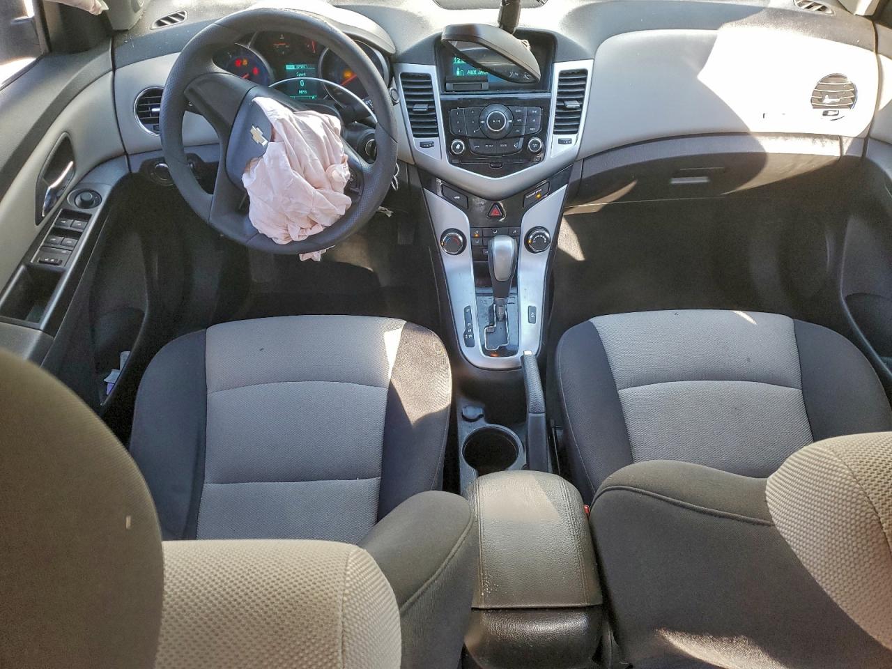 2015 CHEVROLET CRUZE LS photo 15