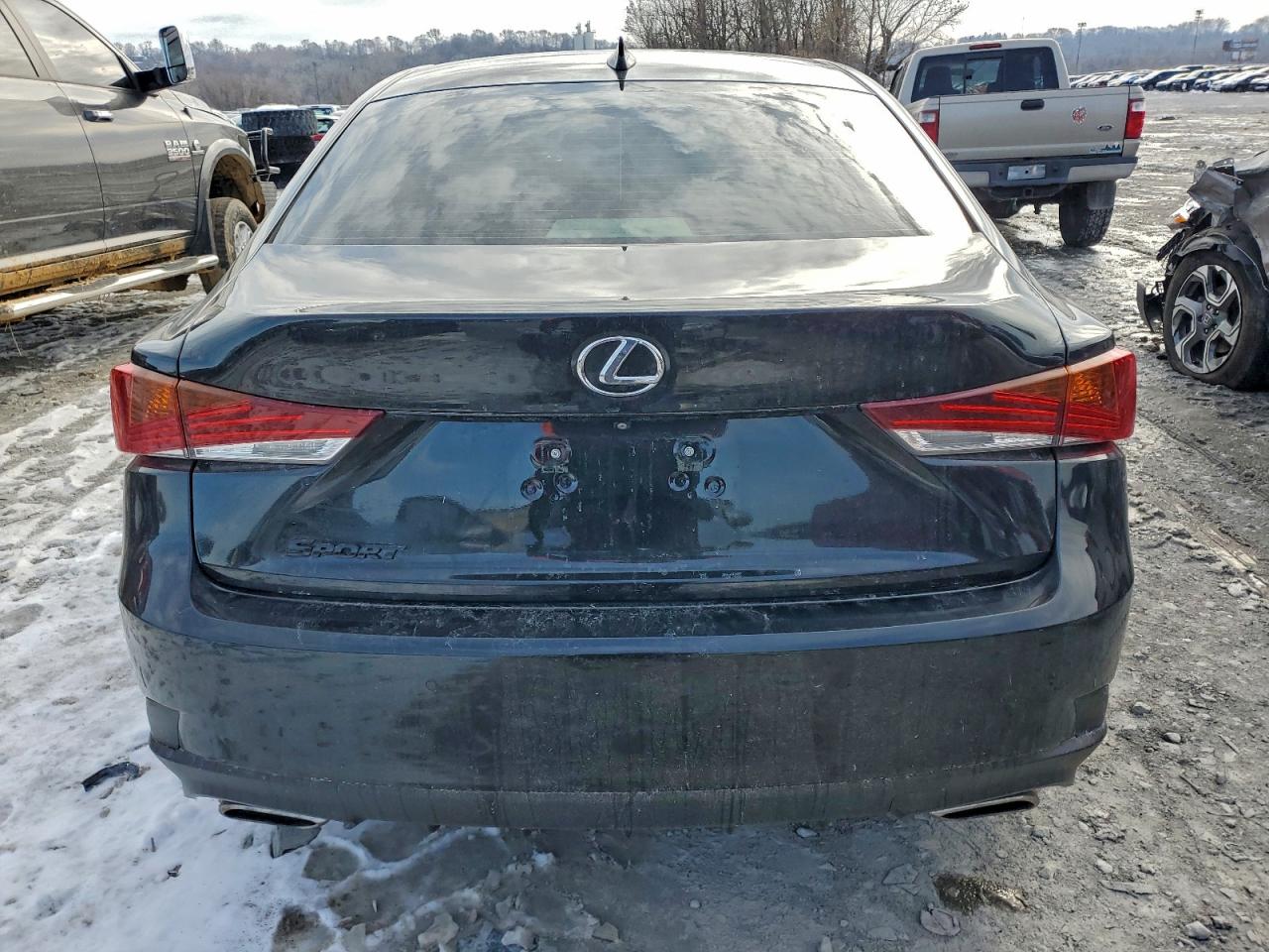 2017 LEXUS IS photo 6
