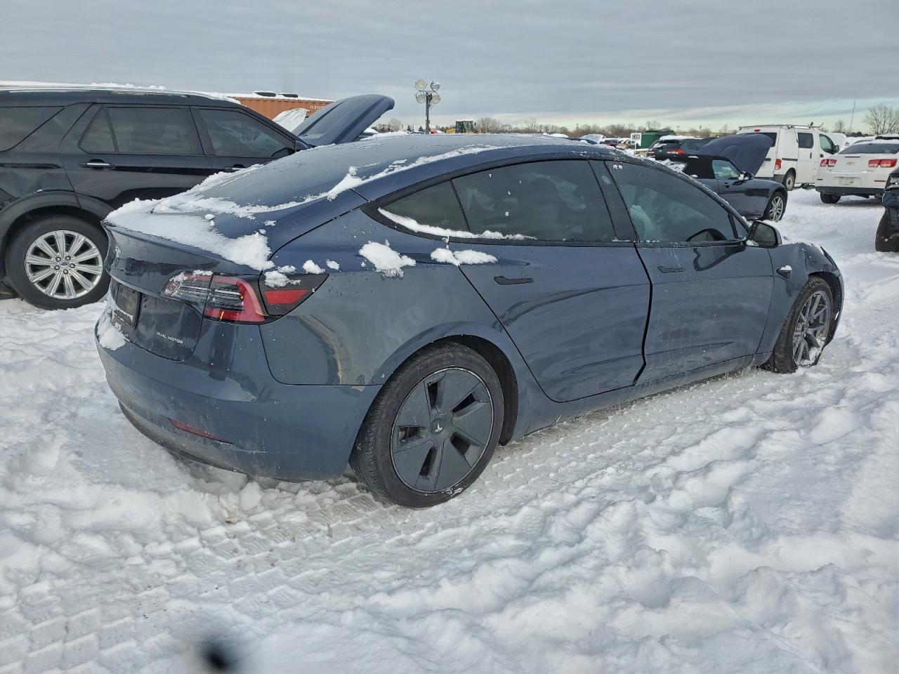 2022 TESLA MODEL 3 photo 5
