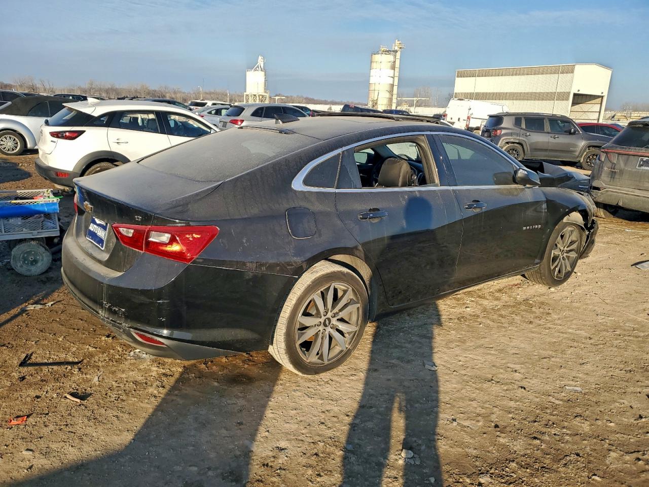 2017 CHEVROLET MALIBU LT photo 3