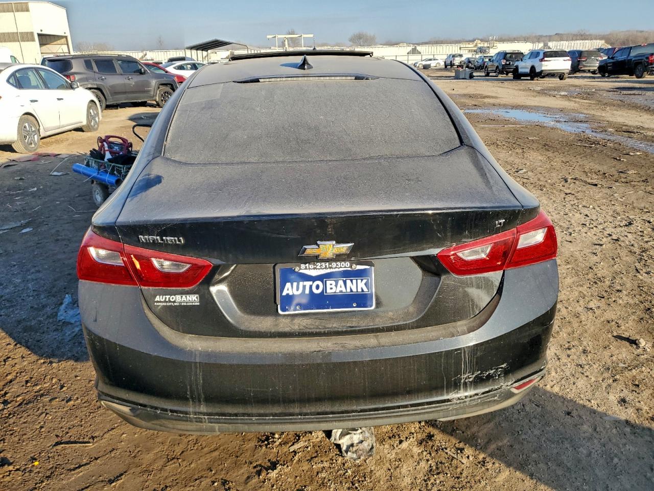 2017 CHEVROLET MALIBU LT photo 9