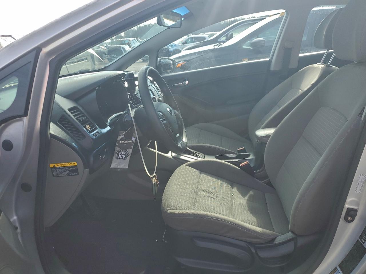 2014 KIA FORTE photo 7