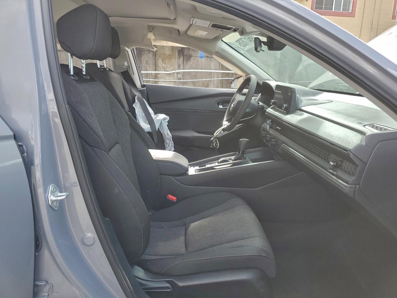 2025 HONDA ACCORD SE photo 19