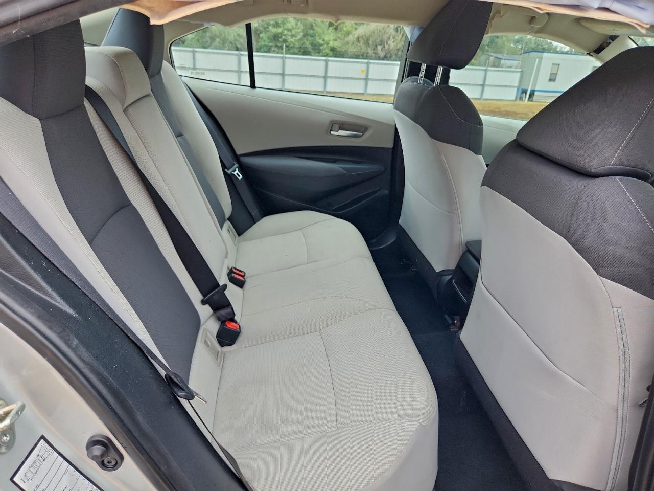 2020 TOYOTA COROLLA LE photo 28