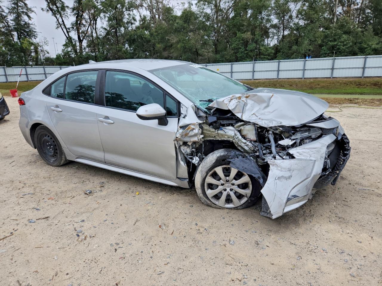 2020 TOYOTA COROLLA LE photo 10