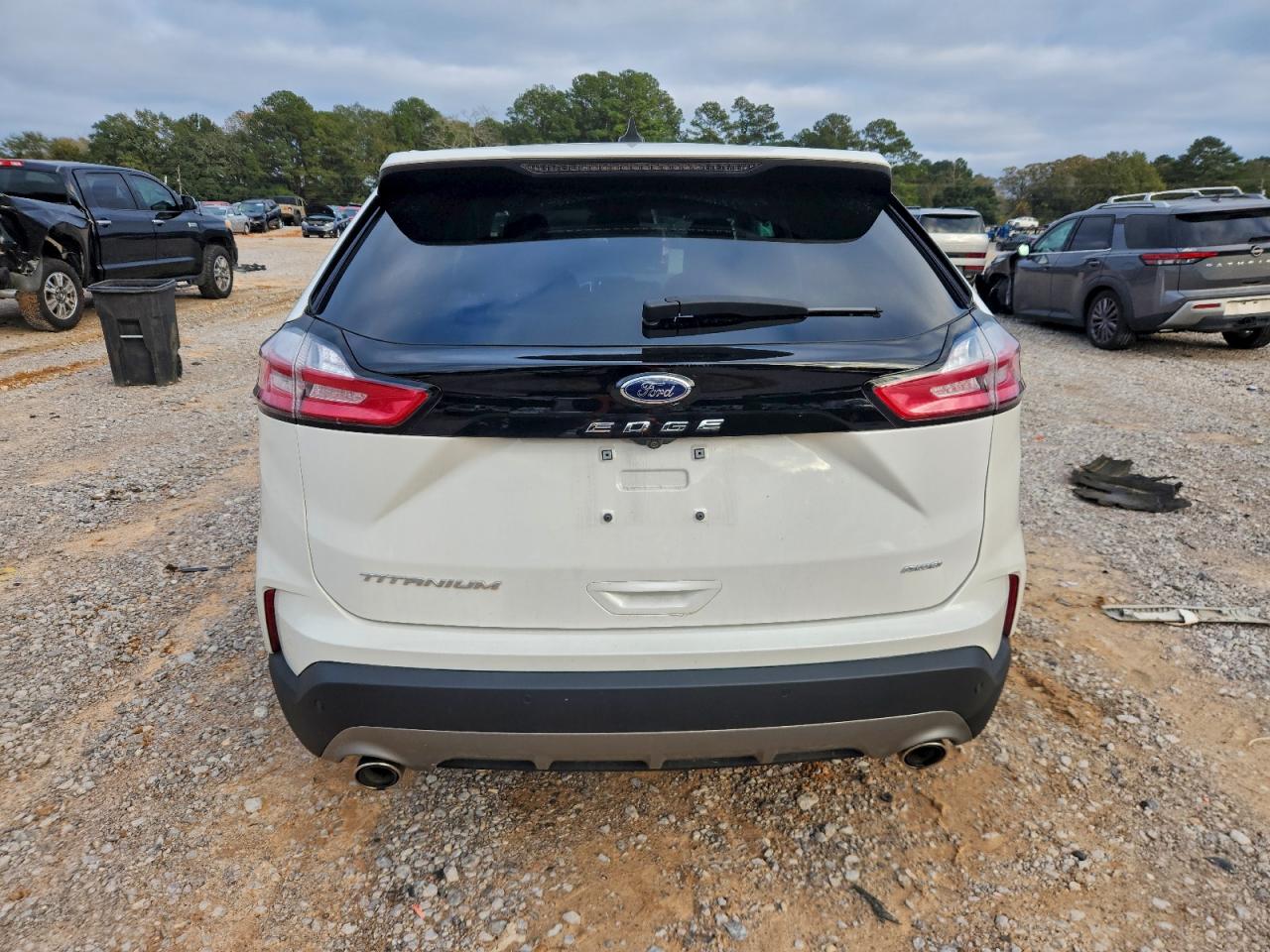 2024 FORD EDGE TITANIUM photo 16
