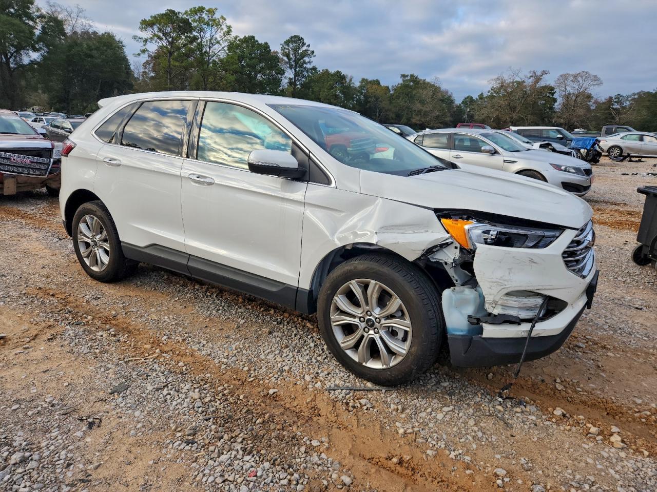 2024 FORD EDGE TITANIUM photo 10