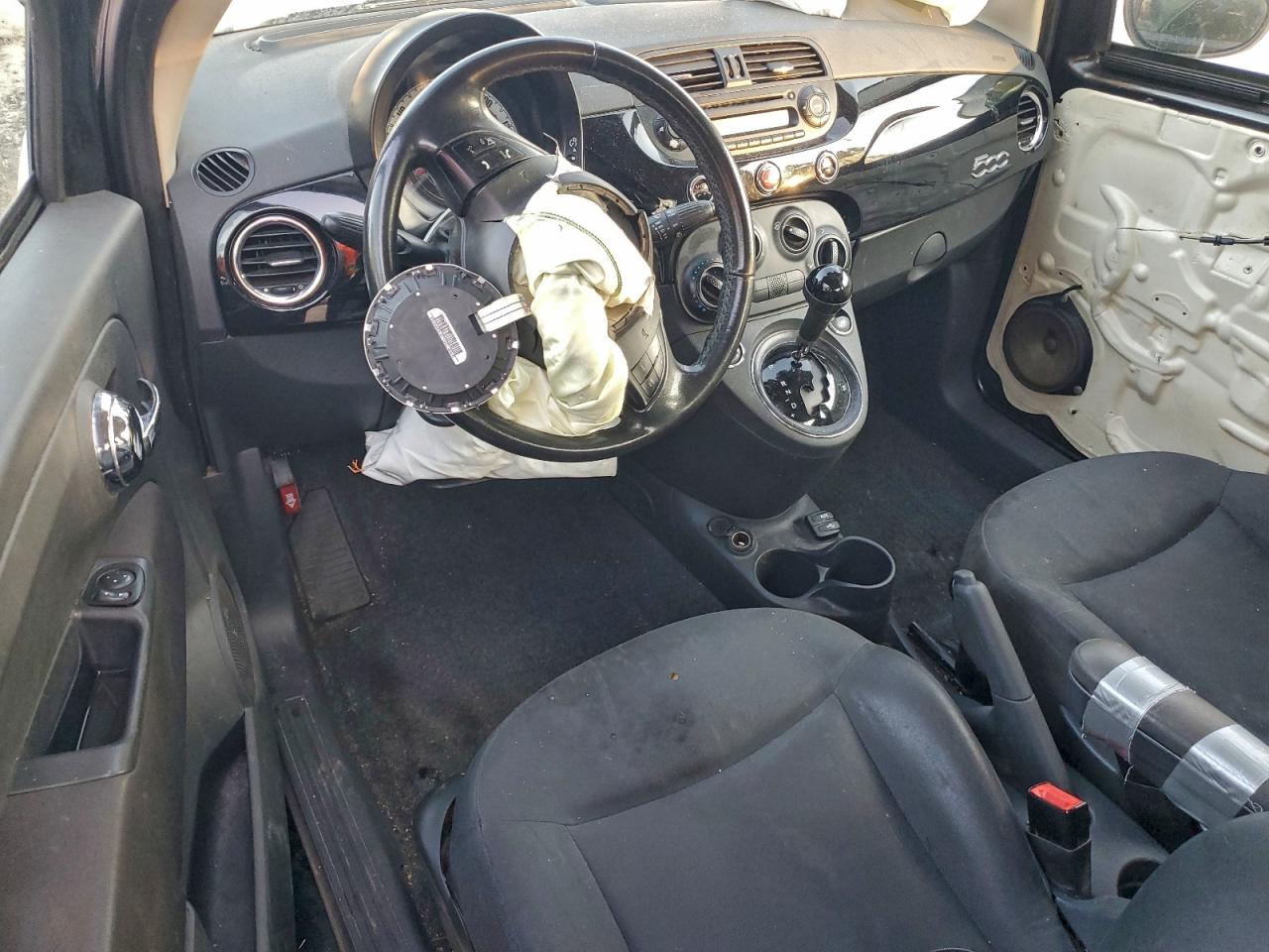 2015 FIAT 500 POP photo 15