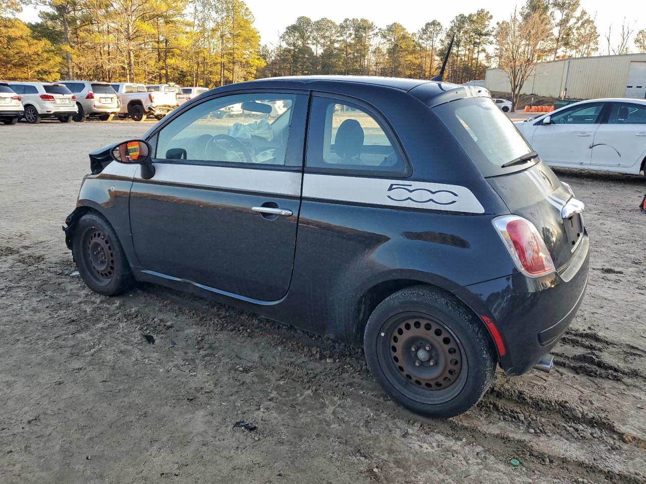 2015 FIAT 500 POP photo 3