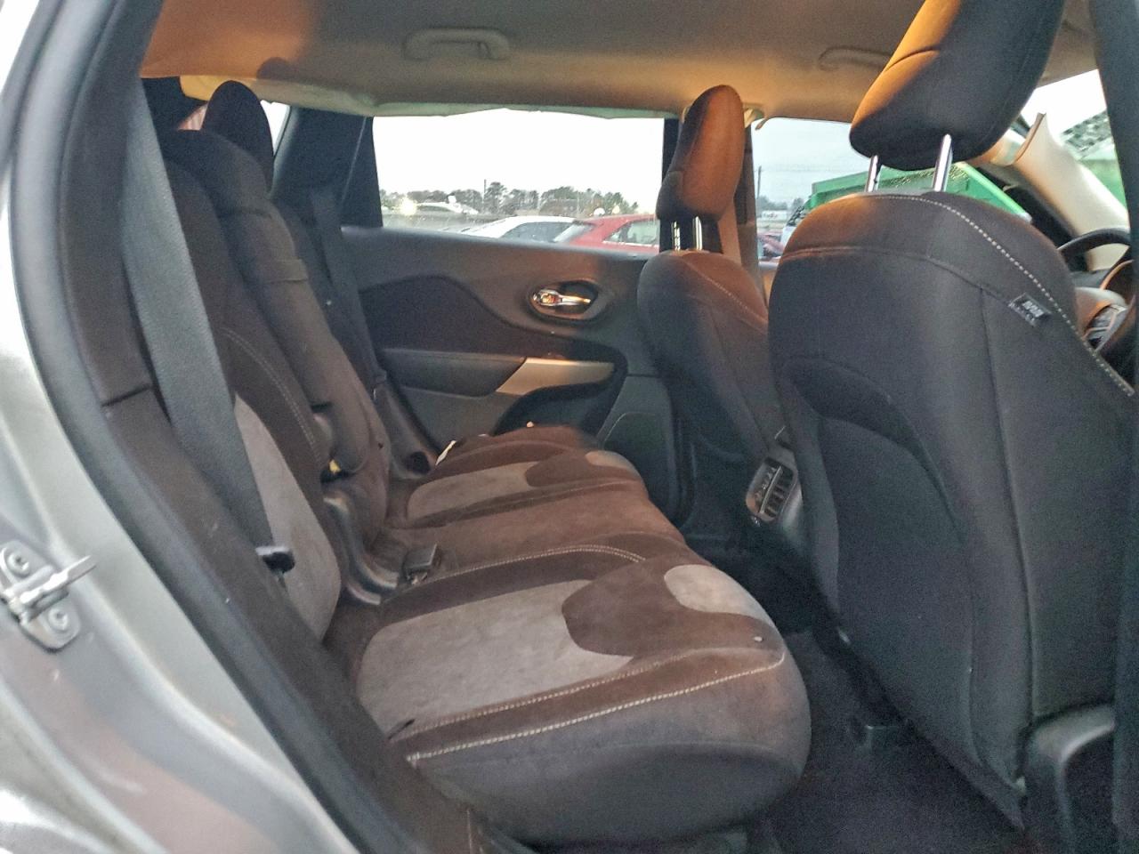 2018 JEEP CHEROKEE LATITUDE photo 31