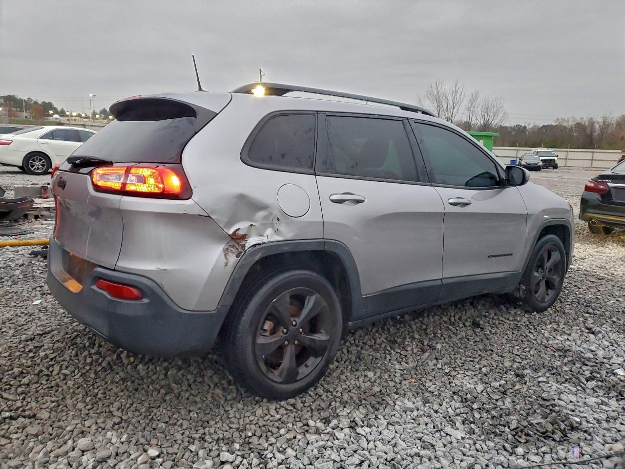 2018 JEEP CHEROKEE LATITUDE photo 7