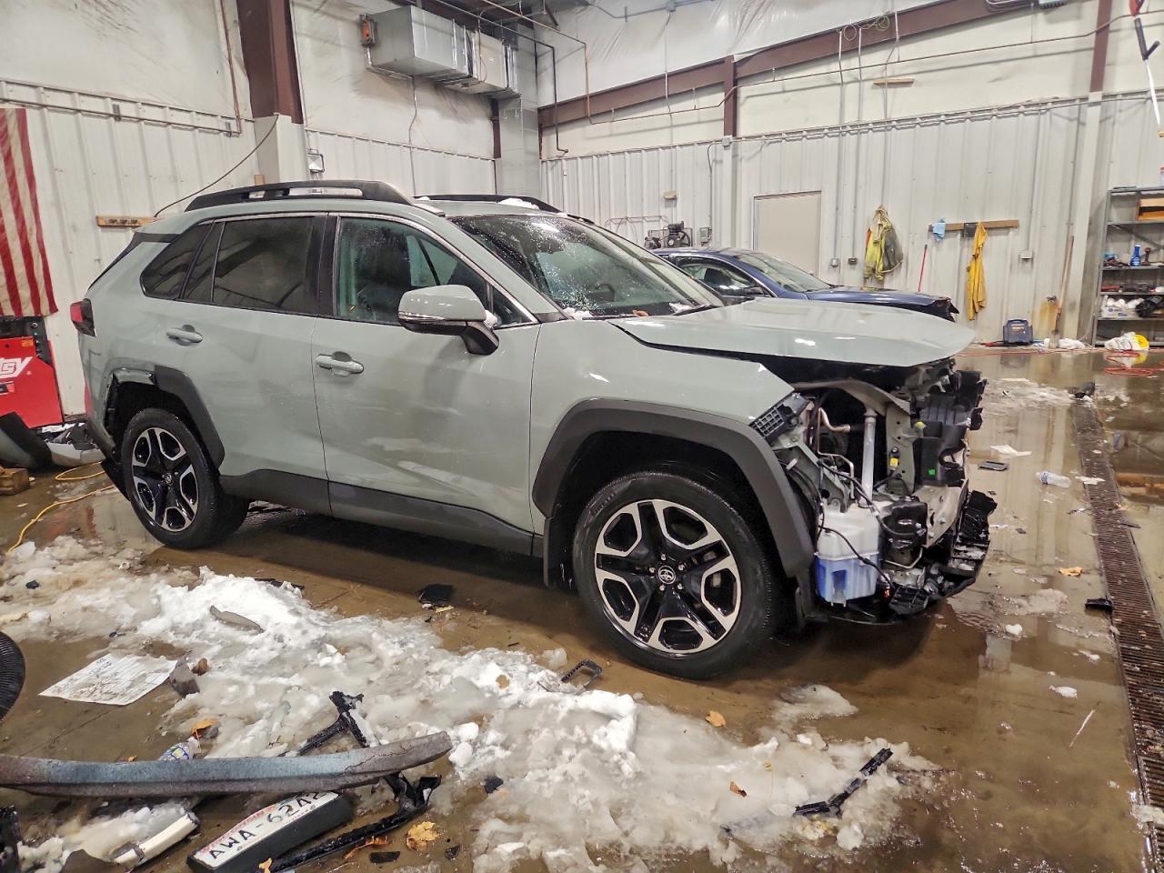 2019 TOYOTA RAV4 ADVENTURE photo 10