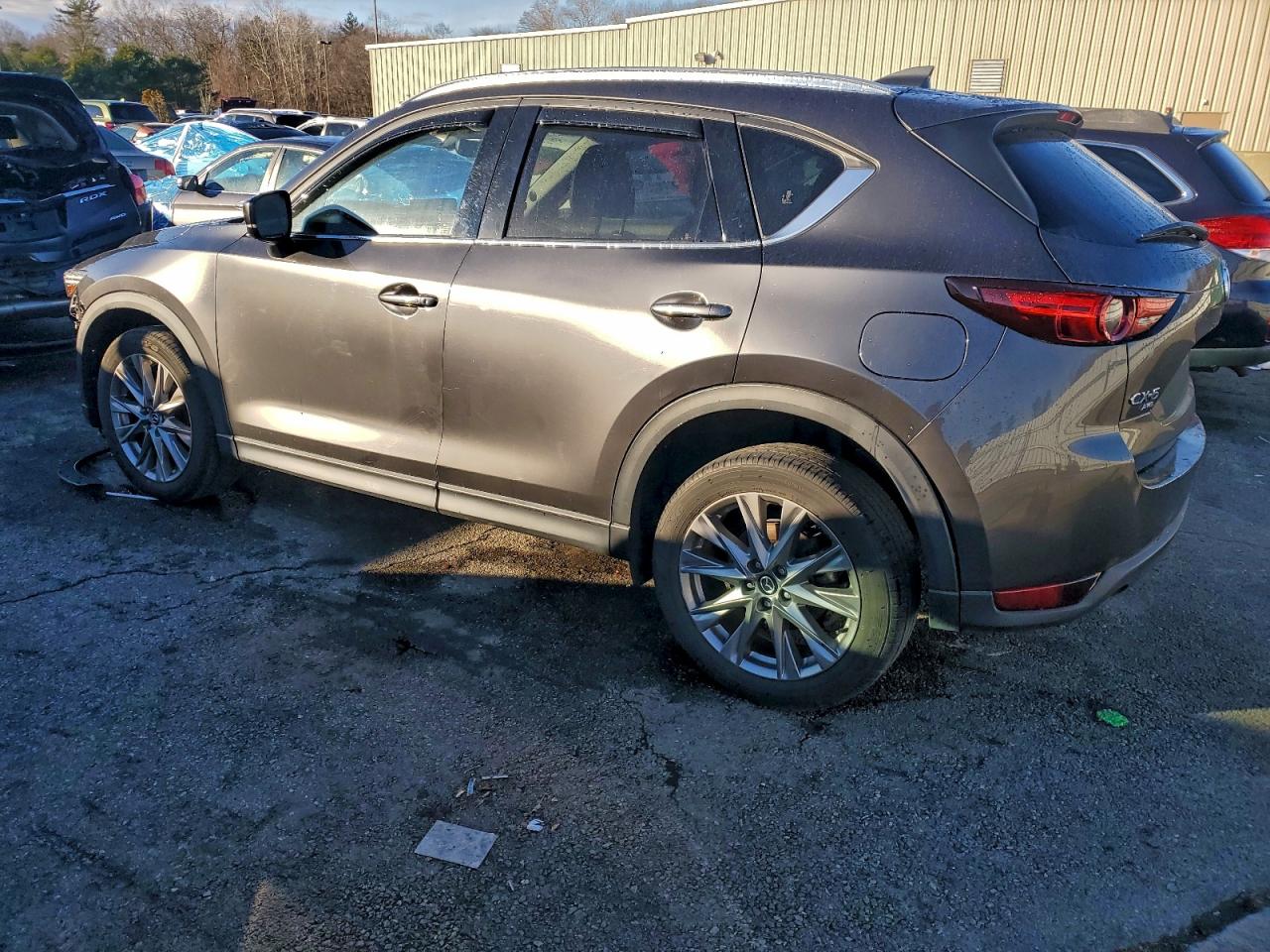 2021 MAZDA CX-5 GRAND TOURING photo 2