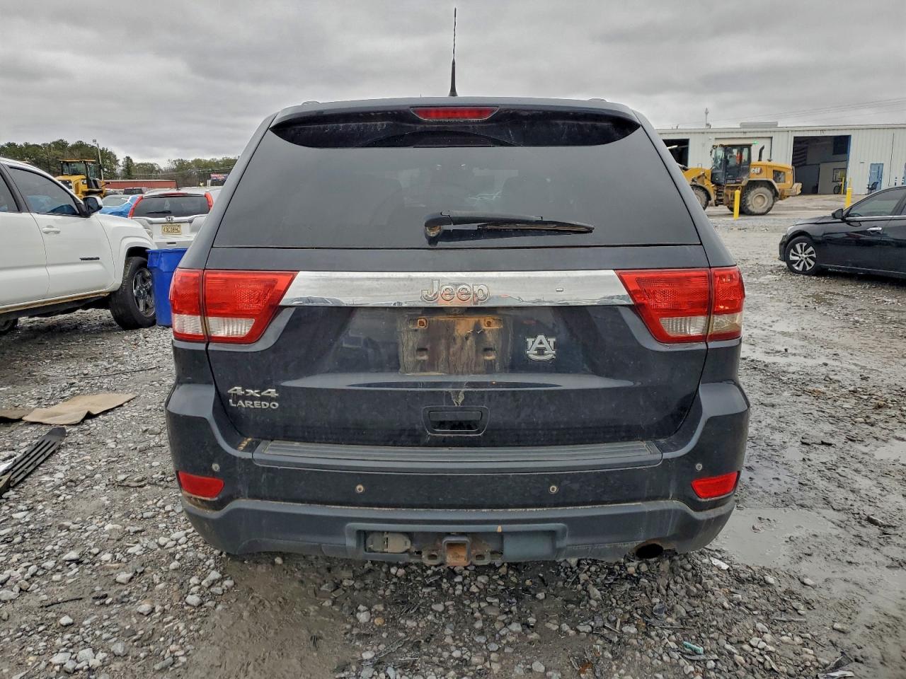 2011 JEEP GRAND CHEROKEE photo 6