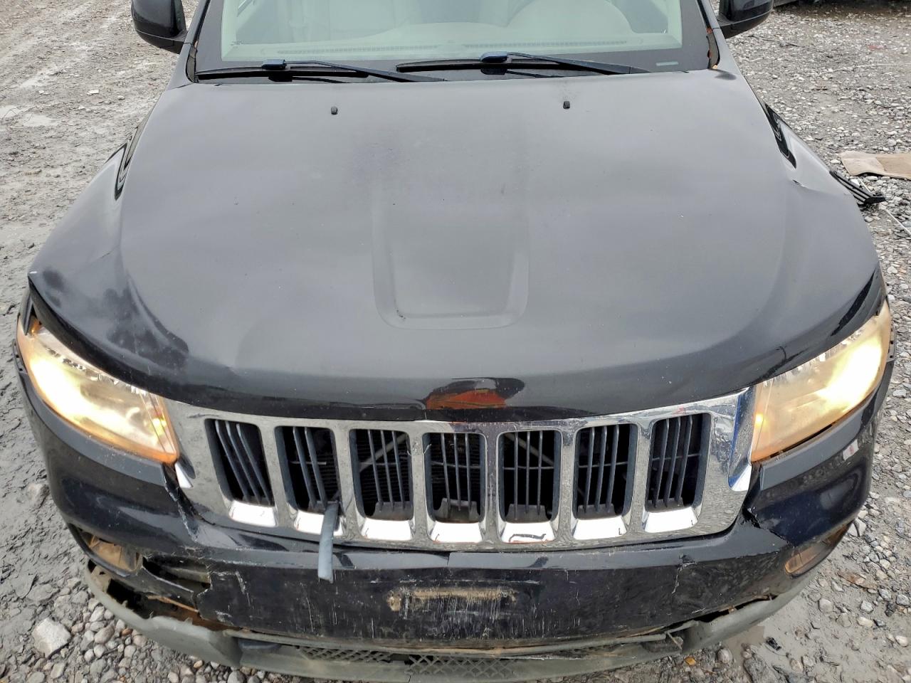 2011 JEEP GRAND CHEROKEE photo 12