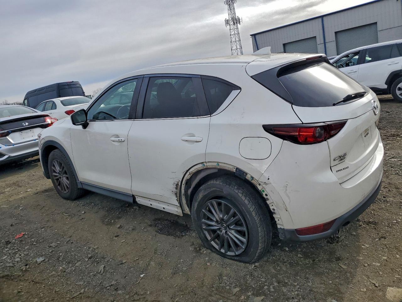 2017 MAZDA CX-5 TOURING photo 4
