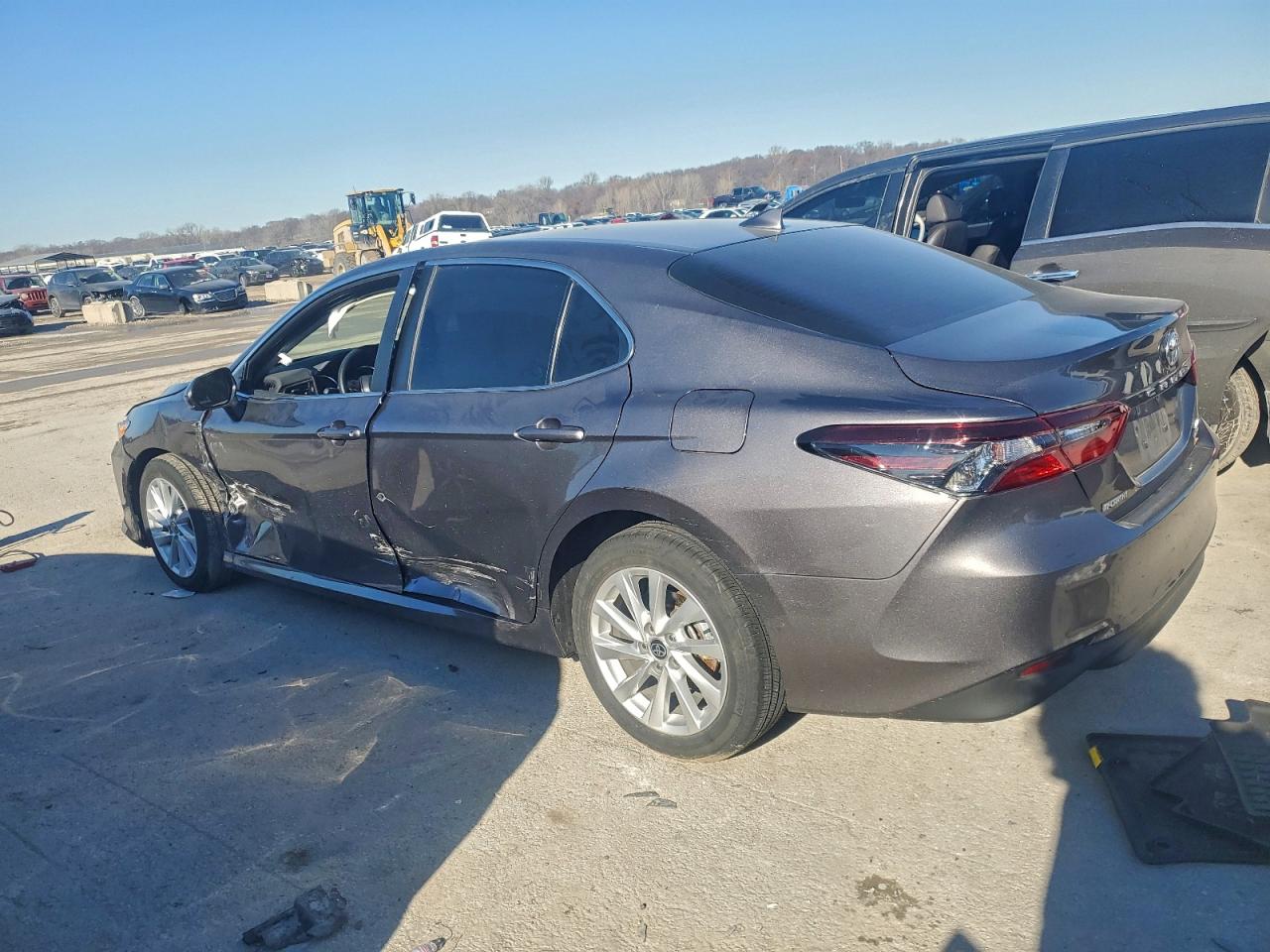 2024 TOYOTA CAMRY photo 5